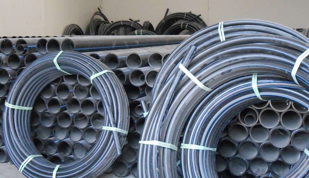 4. Pipa Air HDPE untuk Mengalirkan Air Konsumsi Rumah Tangga