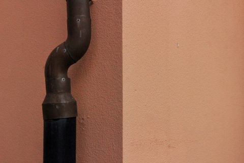 Cara Mudah Melepas Sambungan Pipa PVC yang Telah Melekat Kuat