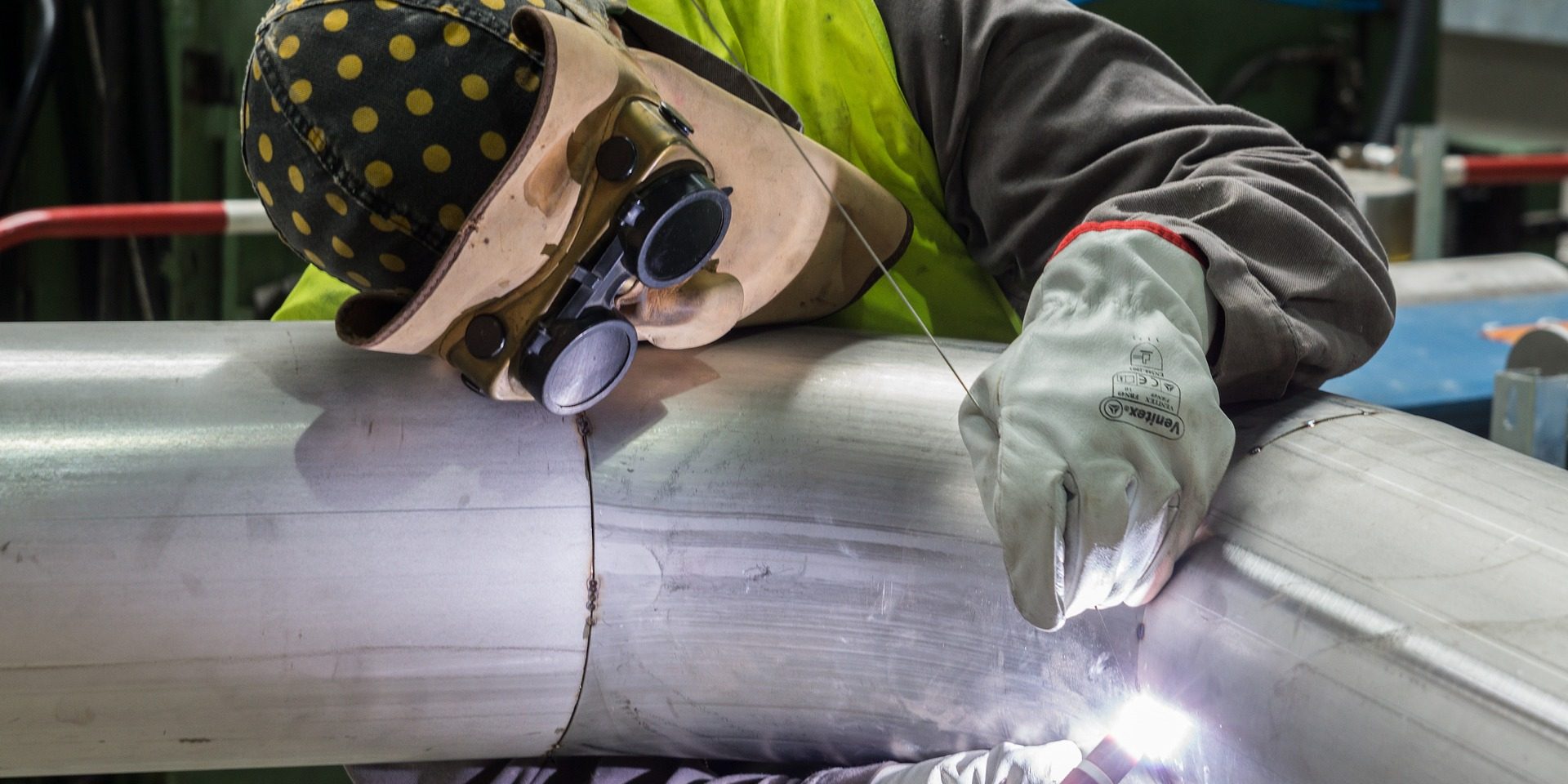 perawatan pipa besi perawatan pipa besi